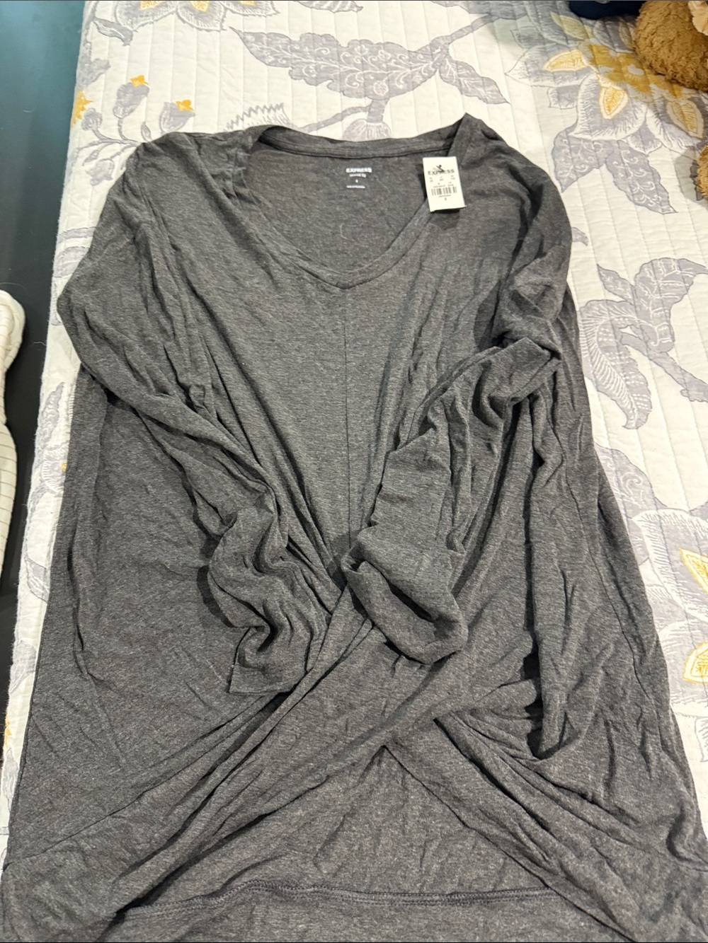 Express Charcoal Gray V-Neck Long Sleeve Top